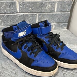 Size 4 Nike Black and Blue High-Top Sneakers